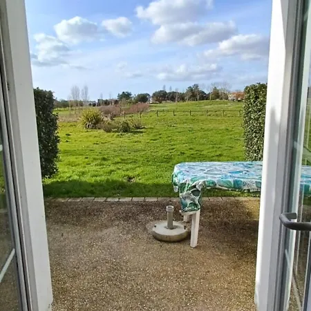 La Petite Maison Bleu Holiday park